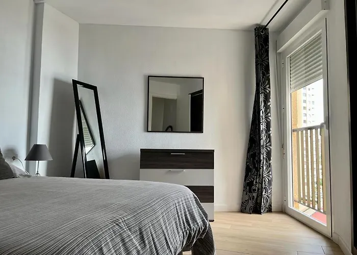 Apartamento Frente Al Mar En Calpe Con Parking Para 4 Personas