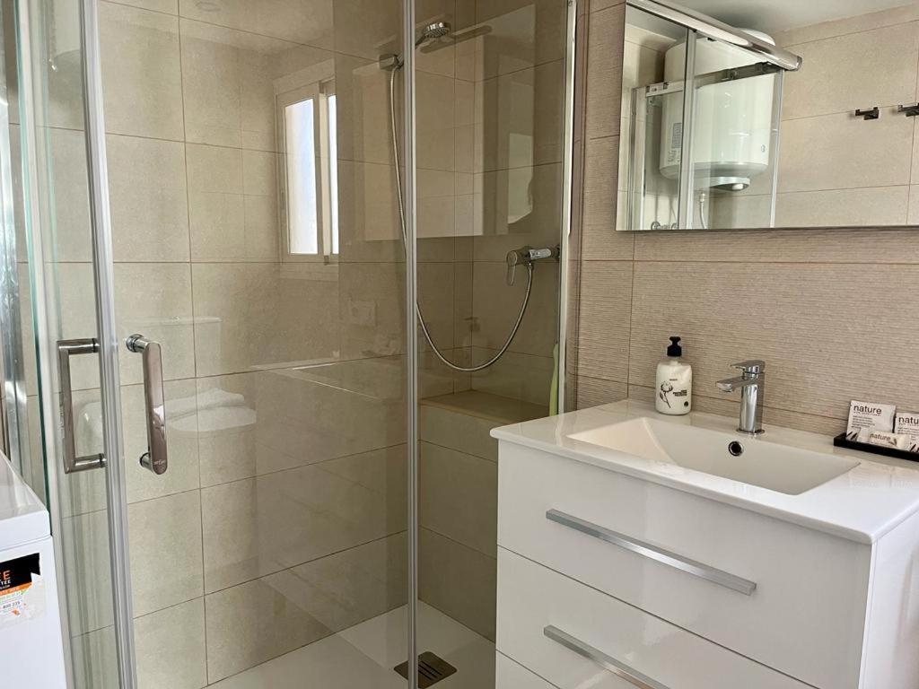 Frente Al Mar En Con Parking 4 Personas Apartment Calp